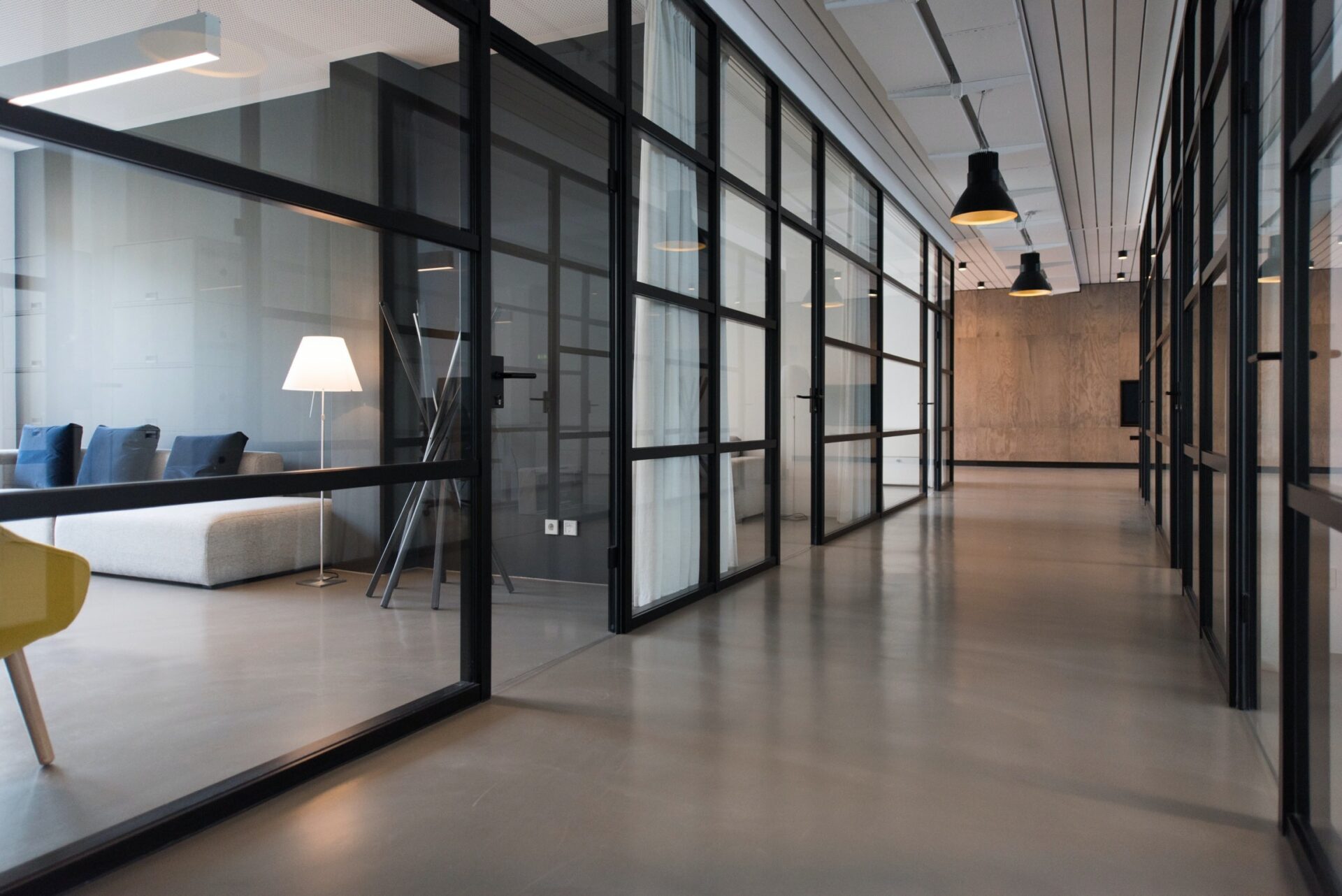 Image for the article advantages of having a clean office